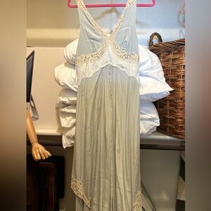 Sage colored free people dress with zip side. Dry cleaned.